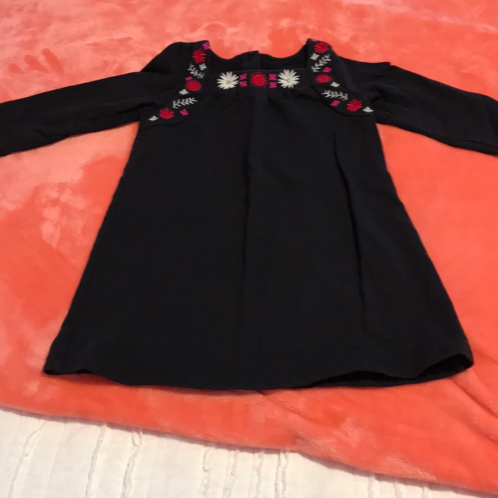 Clothes - Picture 1 of 1